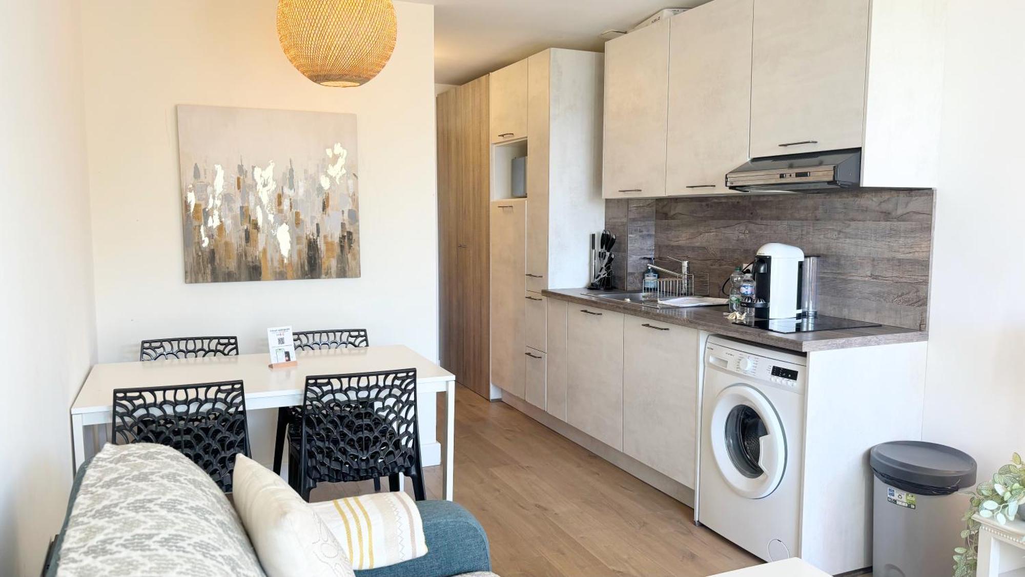 Appartement 0321, Piscine - Parking - Proche Plages - Palmazur Cannes